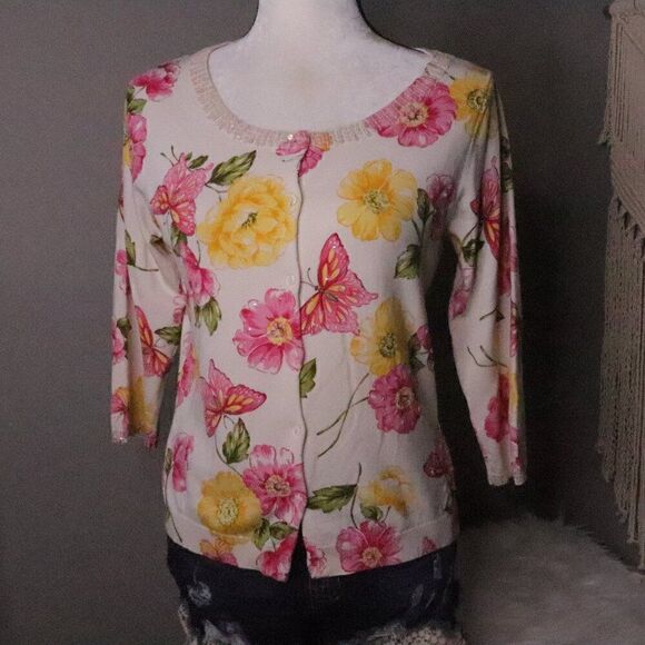 August Silk | Floral Button Up Silk Cardigan Small - Picture 2 of 8